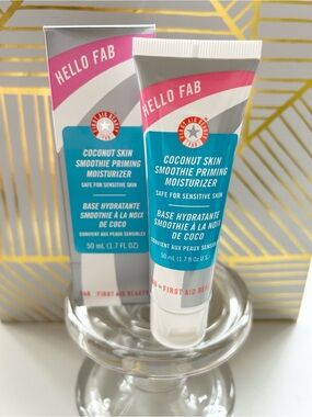 ✨ First Aid Beauty Coconut Skin Smoothie Priming Moisturizer New Factory Sealed✨